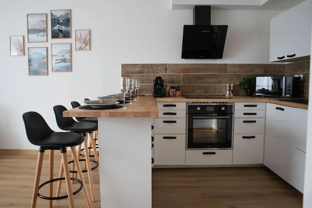 Luxury Apartment «Le Jurassien», Gex-Geneve Cessy
