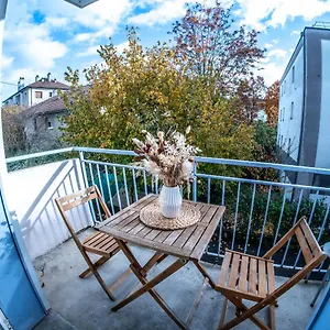 Appartement Cosy - Espace Exterieur Et Proche Du Centre, Annecy